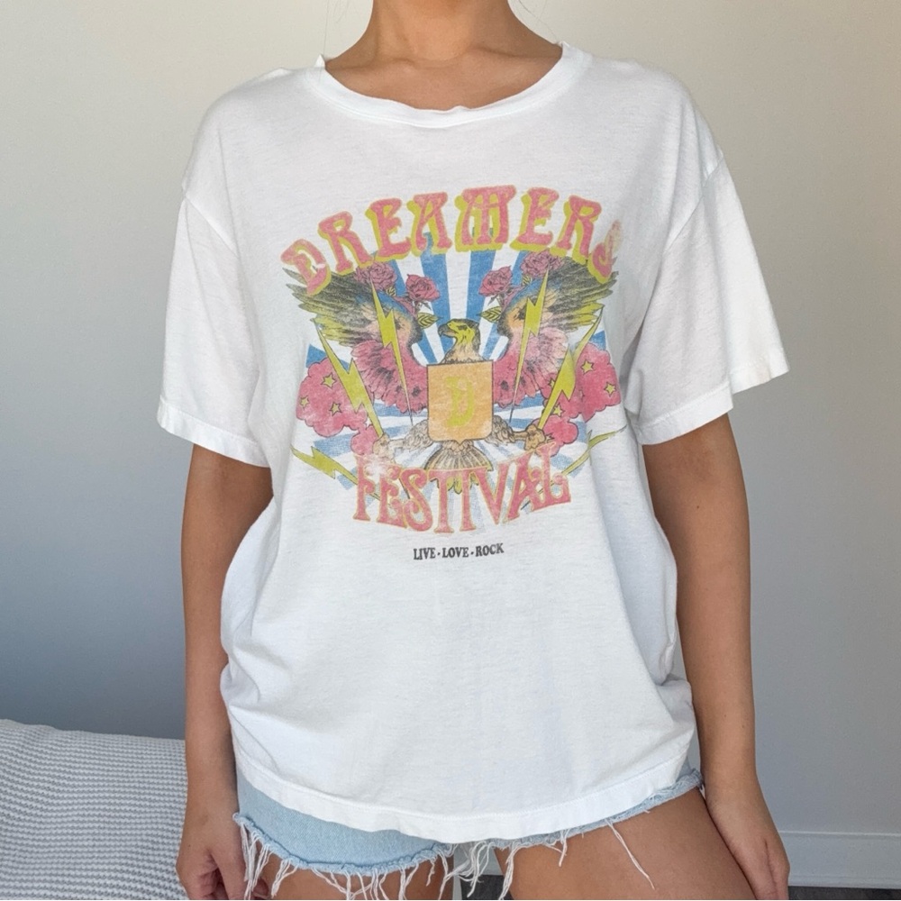 Daydreamer Graphic Tee